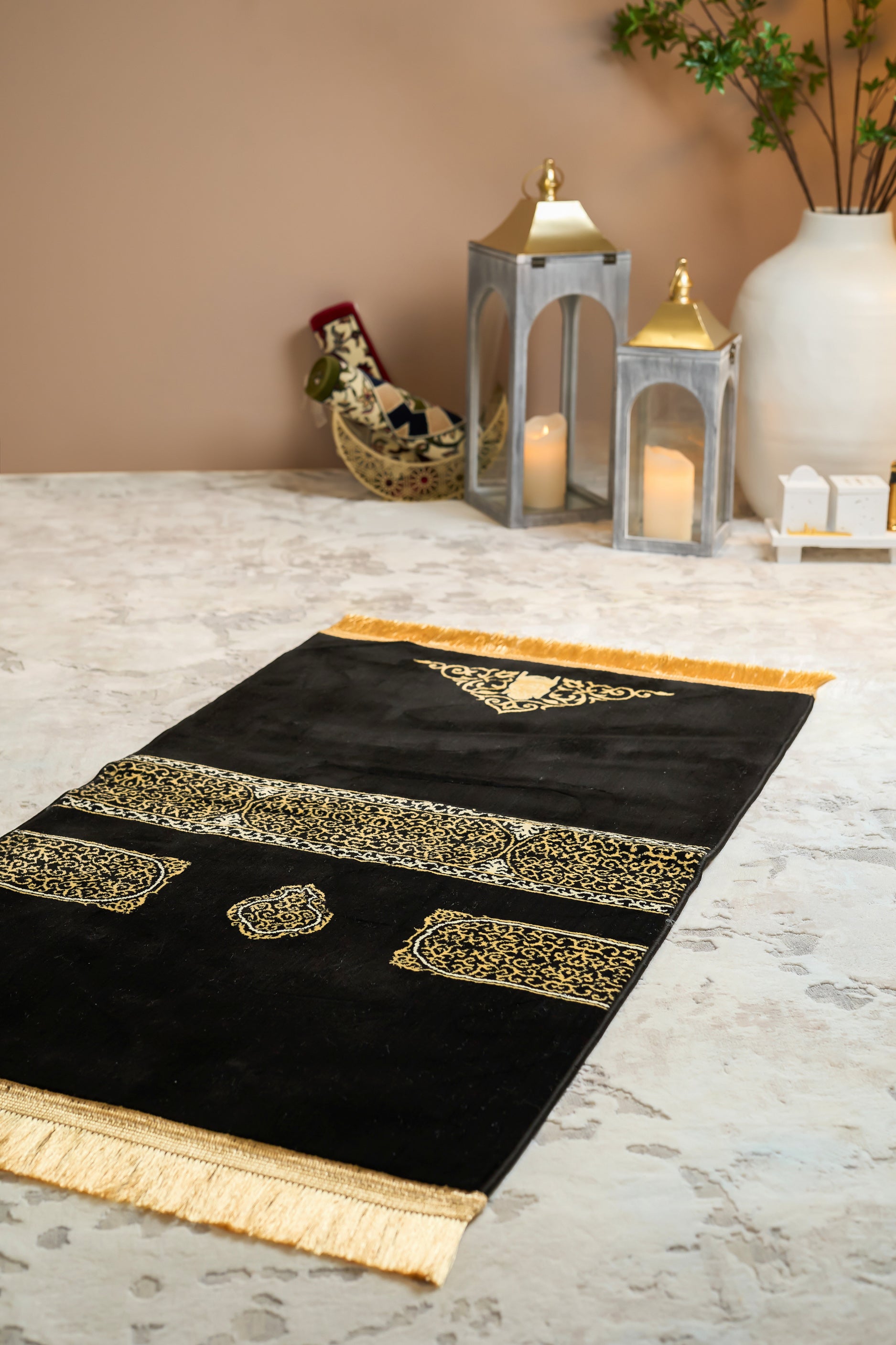 MEC 015 Kiswah Prayer Mat 8mm