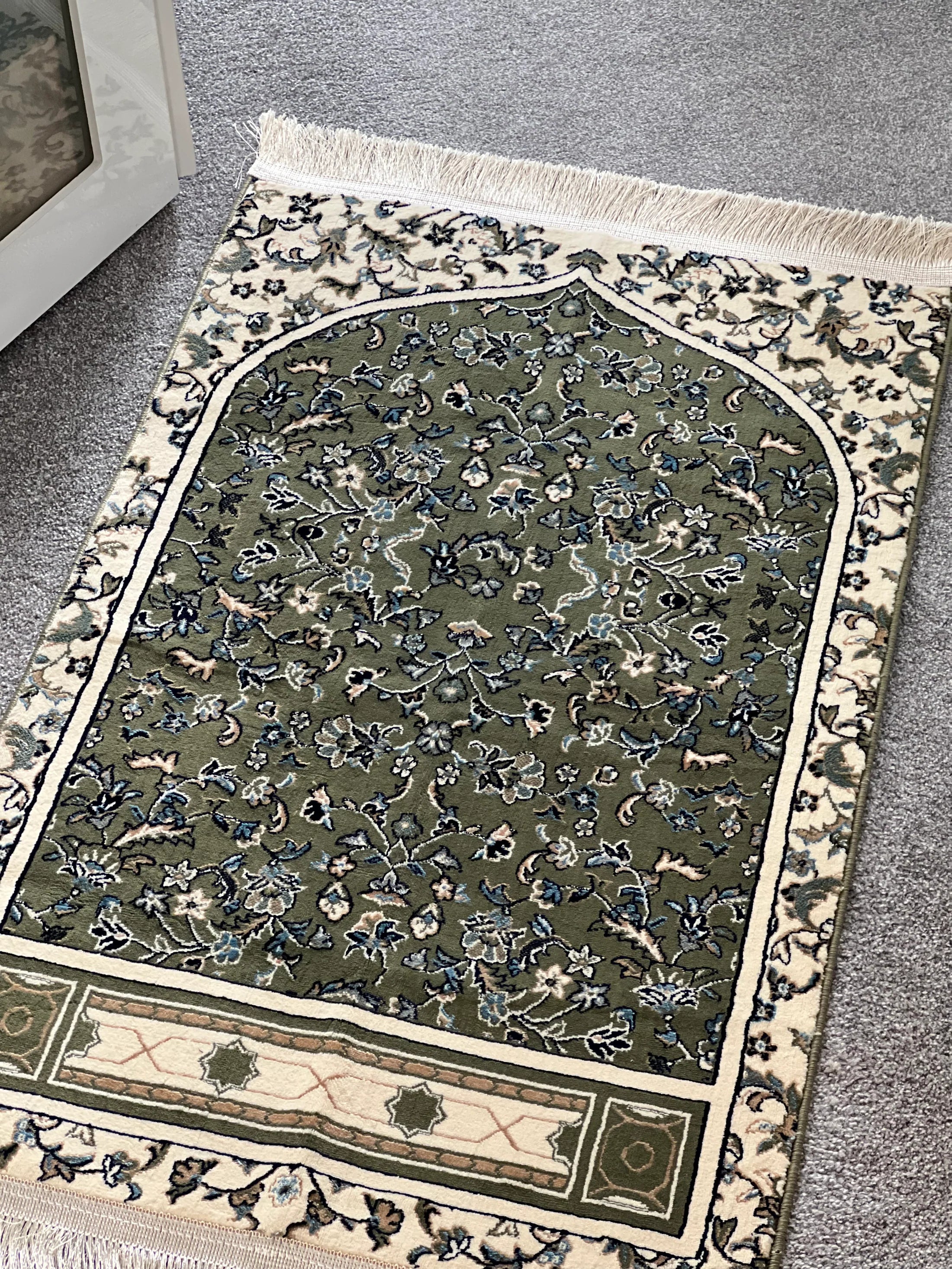 MEB 002 Mehrab Standard Prayer Mat 8mm - Green